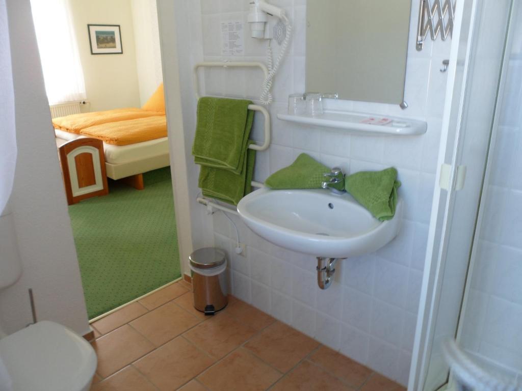 Hotel Schloonsee Garni Seebad Bansin Room photo