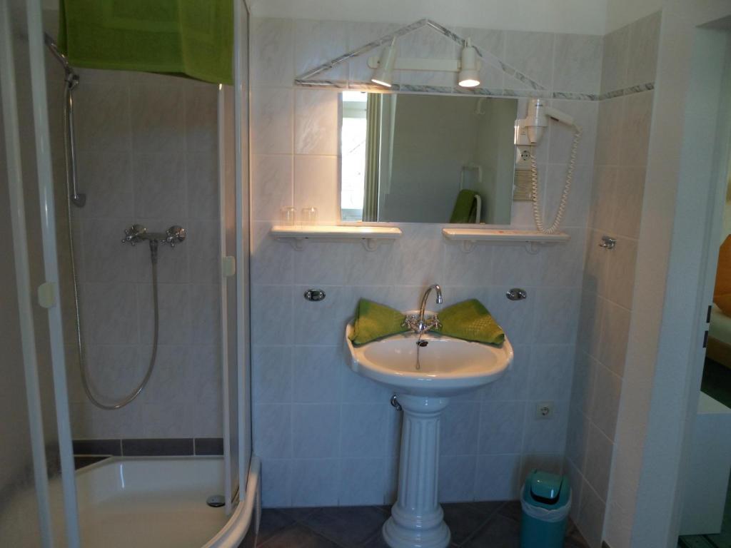Hotel Schloonsee Garni Seebad Bansin Room photo