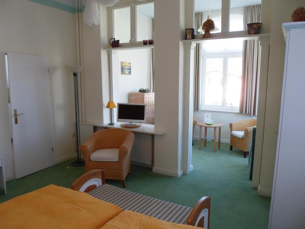 Hotel Schloonsee Garni Seebad Bansin Room photo